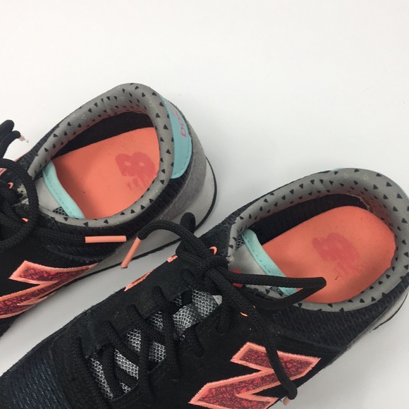 Women’s New Balance Tennis shoes - Picture 4 of 10